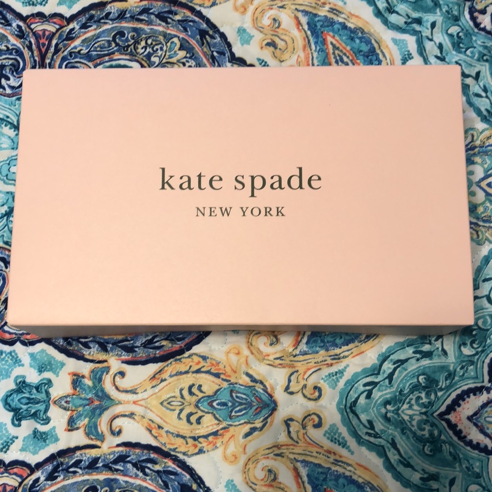 SOLD ✔️❌ — Kate Spade Burgess Court Lilac Wallet ♠️ - Picture 12 of 12